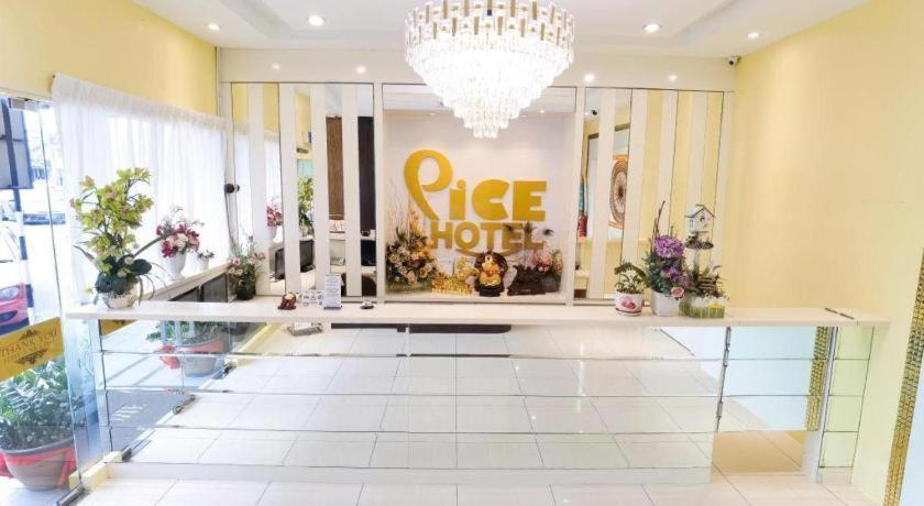 Pice Hotel Bukit Mertajam Exterior foto